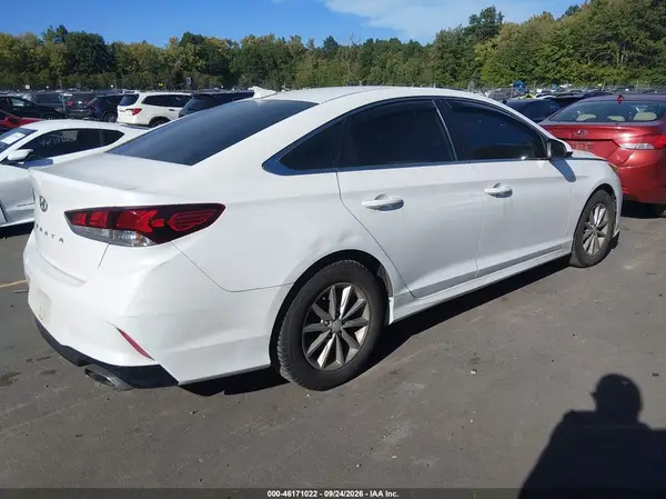 5NPE24AFXJH598581 — 2018 Hyundai Sonata, фото 4 с аукциона IAAI, Угон