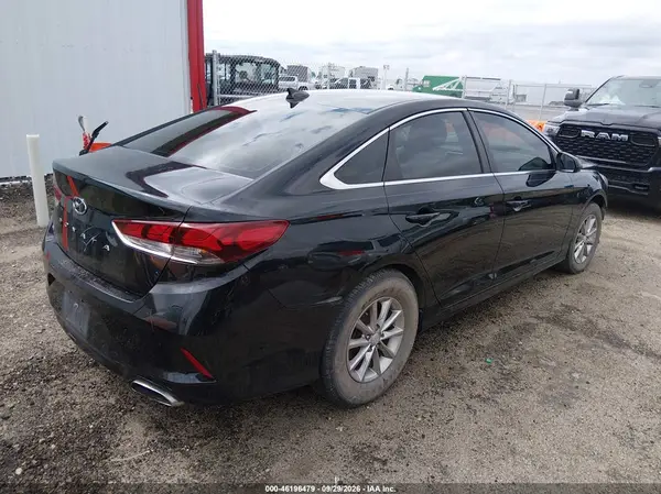 5NPE24AFXJH710408 — 2018 Hyundai Sonata, фото 4 с аукциона IAAI, Передняя часть слева