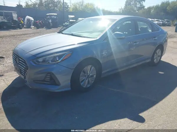 2018 HYUNDAI SONATA VIN KMHE24L32JA080244 фото 2