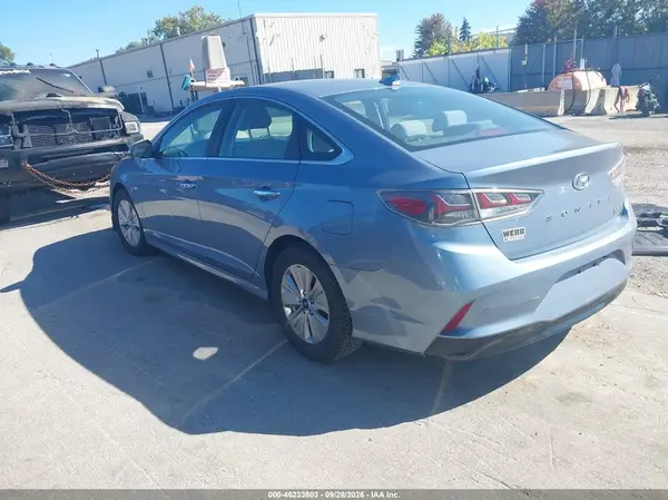 2018 HYUNDAI SONATA VIN KMHE24L32JA080244 фото 3
