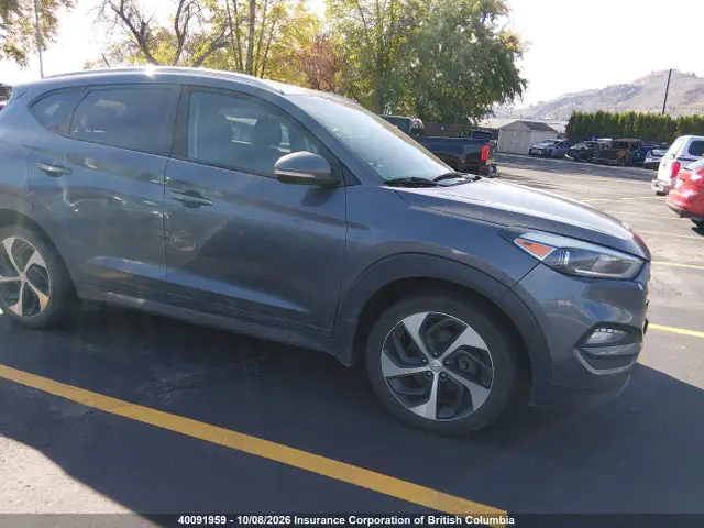 KM8J3CA2XGU234321 — 2016 Hyundai Tucson Premium 1.6, Передняя часть (Front), фото до ремонта