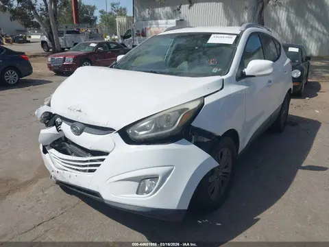 2014 Hyundai TUCSON SE VIN KM8JU3AG9EU794174 фото 2