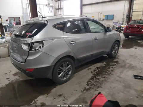 2014 Hyundai TUCSON SE VIN KM8JUCAG6EU868960 фото 4