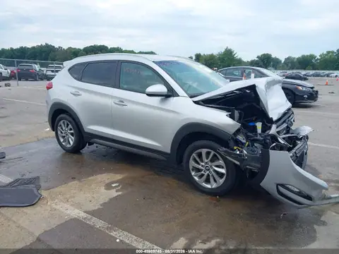 KM8J33A47GU204971 — 2016 Hyundai Tucson SE, Передняя часть (Front End), фото до ремонта