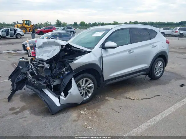 2016 Hyundai TUCSON SE VIN KM8J33A47GU204971 фото 2