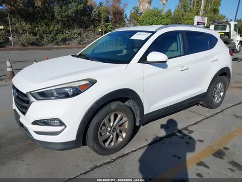 2016 Hyundai TUCSON SE VIN KM8J33A49GU130629 фото 2