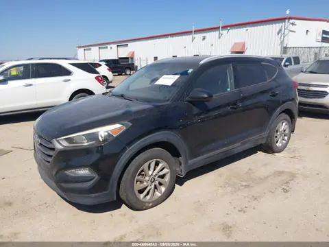 2016 Hyundai TUCSON SE VIN KM8J3CA4XGU038462 фото 2