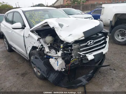 KM8J2CA49HU503074 — 2017 Hyundai Tucson SE, Передняя часть (Front), фото до ремонта