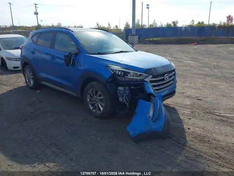 KM8J33A46HU320101 — 2017 Hyundai Tucson SE, Передняя часть (Front), фото до ремонта