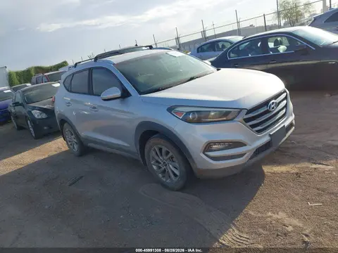 KM8J33A47HU285603 — 2017 Hyundai Tucson SE, Естественный износ (Normal Wear & Tear), фото до ремонта