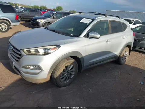 2017 Hyundai TUCSON SE VIN KM8J33A47HU285603 фото 2