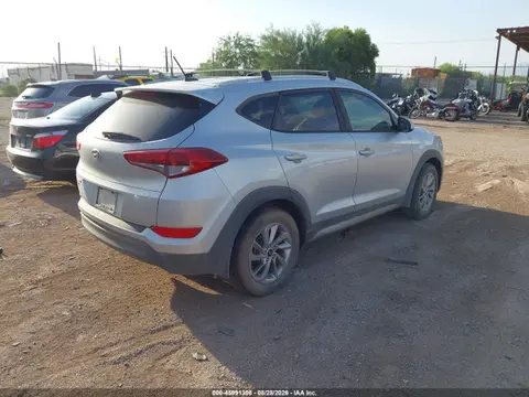 2017 Hyundai TUCSON SE VIN KM8J33A47HU285603 фото 4