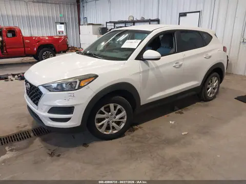 2020 Hyundai TUCSON SE VIN KM8J2CA48LU167961 фото 2