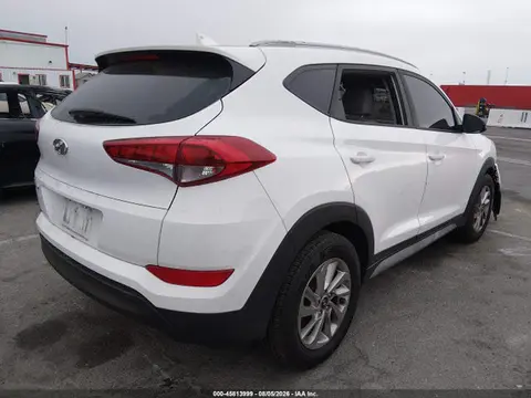 2018 Hyundai TUCSON SEL VIN KM8J33A40JU670300 фото 4