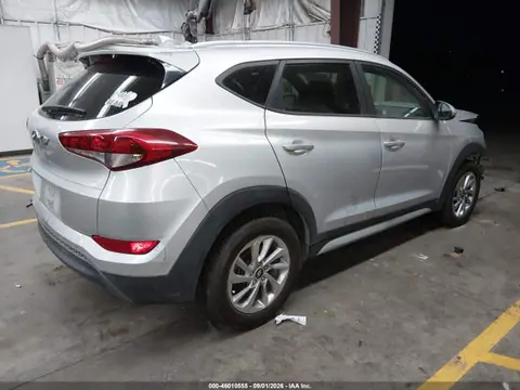 2018 Hyundai TUCSON SEL VIN KM8J33A41JU709430 фото 4