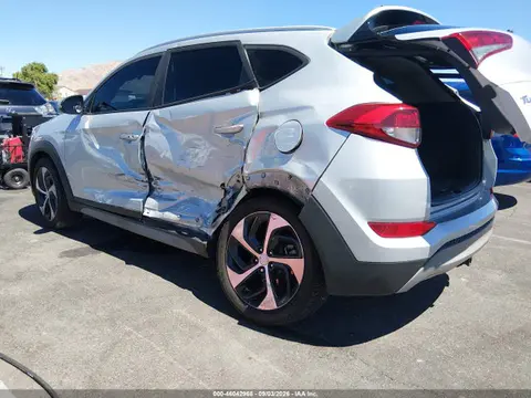 2017 Hyundai Tucson Sport VIN KM8J33A25HU562201 фото 3