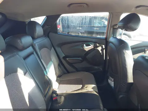 2010 Hyundai Tucson Gls VIN KM8JU3AC0AU066167 фото 9