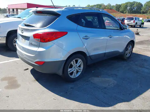 2011 Hyundai Tucson Gls VIN KM8JU3AC3BU198244 фото 4