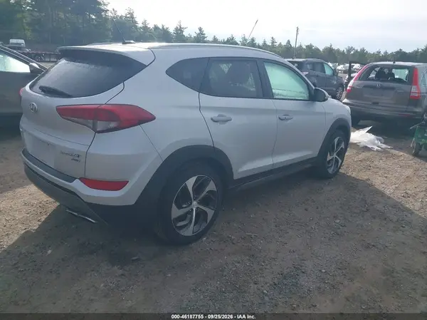 KM8J3CA25GU022653 — 2016 Hyundai Tucson, фото 4 с аукциона IAAI, Естественный износ