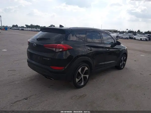 KM8J33A2XGU047905 — 2016 Hyundai Tucson, фото 4 с аукциона IAAI 14.10.2026, Естественный износ