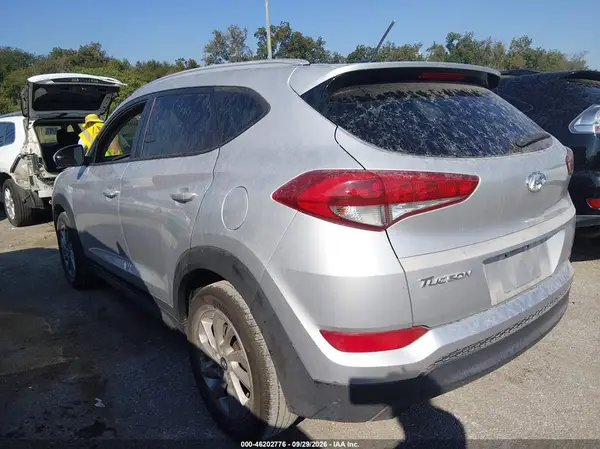 KM8J33A40GU125481 — 2016 Hyundai Tucson, фото 3 с аукциона IAAI, Передняя часть