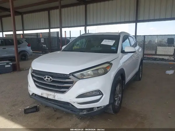 KM8J3CA49GU140190 — 2016 Hyundai Tucson, фото 2 с аукциона IAAI, Правый бок