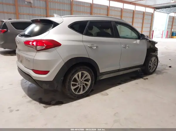 KM8J33A48HU527833 — 2017 Hyundai Tucson, фото 4 с аукциона IAAI 14.10.2026, Передняя часть