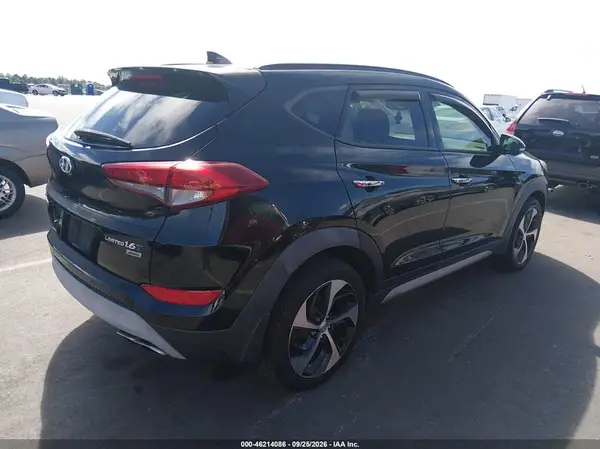 KM8J3CA23HU278307 — 2017 Hyundai Tucson, фото 4 с аукциона IAAI 13.10.2026, Естественный износ
