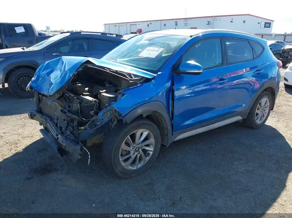 KM8J33A48HU420331 — 2017 Hyundai Tucson, фото 2 с аукциона IAAI, Передняя часть