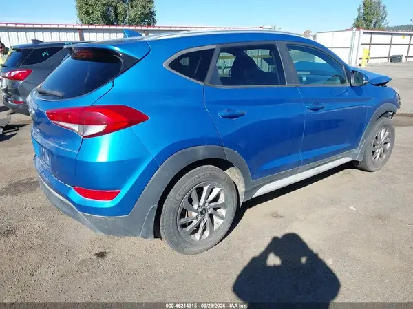 KM8J33A48HU420331 — 2017 Hyundai Tucson, фото 4 с аукциона IAAI, Передняя часть