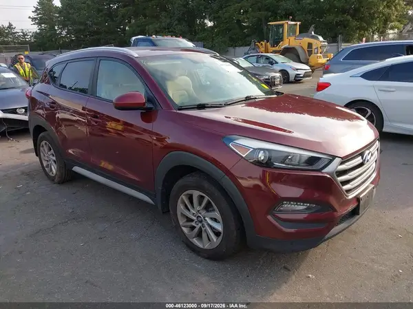 KM8J3CA46JU648673 — 2018 Hyundai Tucson, Разукомплектован (Strip), фото до ремонта
