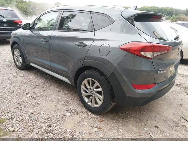 KM8J3CA47JU754968 — 2018 Hyundai Tucson, фото 3 с аукциона IAAI 07.10.2026, Естественный износ