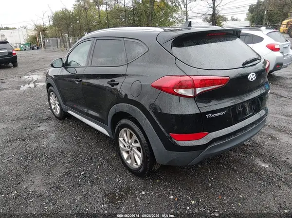 KM8J3CA44JU608995 — 2018 Hyundai Tucson, фото 3 с аукциона IAAI 09.10.2026, Естественный износ
