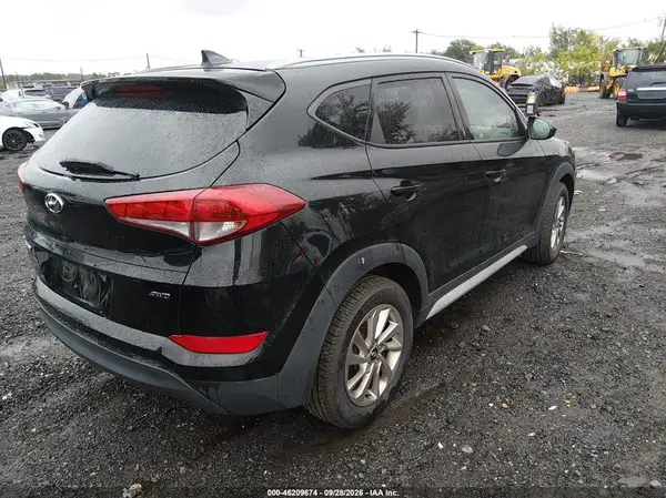 KM8J3CA44JU608995 — 2018 Hyundai Tucson, фото 4 с аукциона IAAI 09.10.2026, Естественный износ