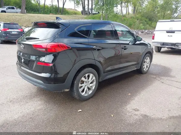 KM8J2CA42KU999651 — 2019 Hyundai Tucson, фото 4 с аукциона IAAI 06.10.2026, Естественный износ