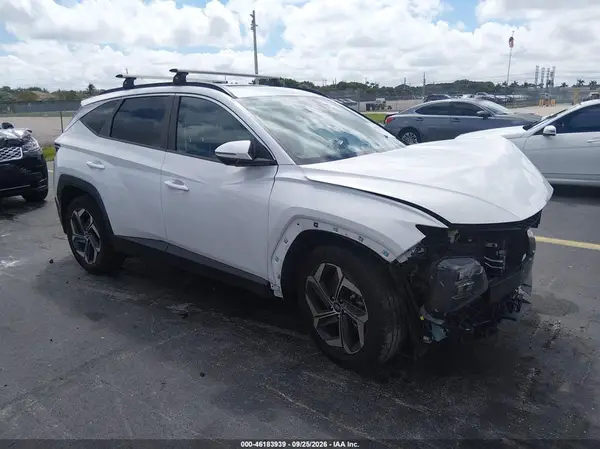 5NMJC3AE0NH065137 — 2022 Hyundai Tucson, Передняя часть слева (Left Front), фото до ремонта