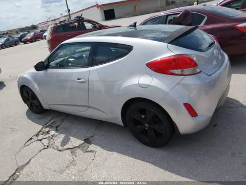2017 Hyundai Veloster Value Edition VIN KMHTC6ADXHU319608 фото 3
