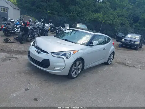 2016 Hyundai Veloster VIN KMHTC6ADXGU296782 фото 2