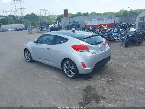 2016 Hyundai Veloster VIN KMHTC6ADXGU296782 фото 3