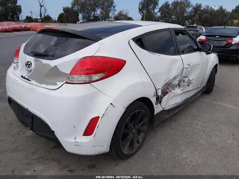 2016 Hyundai Veloster VIN KMHTC6ADXGU262633 фото 4