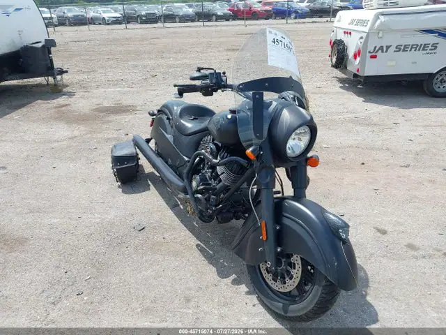 56KCCDAA7K3372028 — 2019 Indian Motorcycle Co. Chief Dark Horse, Передняя часть (Front End), фото до ремонта
