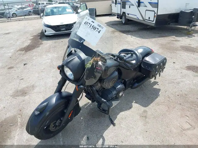 56KCCDAA7K3372028 — 2019 Indian Motorcycle Co. Chief Dark Horse, фото 2 с аукциона IAAI 30.09.2026, Передняя часть