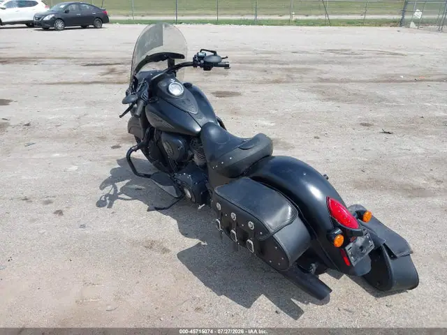 56KCCDAA7K3372028 — 2019 Indian Motorcycle Co. Chief Dark Horse, фото 3 с аукциона IAAI 30.09.2026, Передняя часть