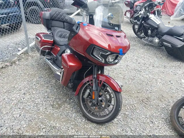 56KLDHRR5R3427651 — 2024 Indian Motorcycle Co. Pursuit Limited W/Powerband Audio, Левый бок (Left Side), фото до ремонта