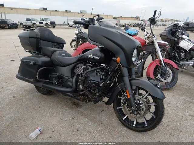 56KTKDBB2M3401206 — 2021 Indian Motorcycle Co. Roadmaster Dark Horse, Передняя часть справа (Right Front), фото до ремонта