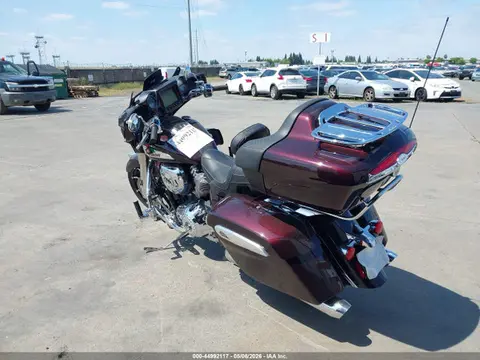 2022 INDIAN MOTORCYCLE CO. Roadmaster Limited VIN 56KTKABBXN3408159 фото 3