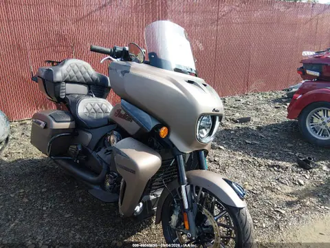 56KLGDSS1S3440030 — 2025 Indian Motorcycle Co. Roadmaster Powerplus Dark Horse, Left & Right Side, фото до ремонта