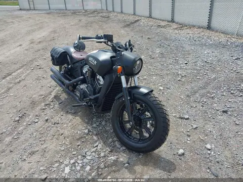 56KMTA004K3142216 — 2019 Indian Motorcycle Co. Scout Bobber Abs, Передняя часть слева (Left Front), фото до ремонта