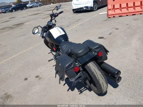 2020 INDIAN MOTORCYCLE CO. Scout Bobber Sixty Abs VIN 56KMTA114L3163432 фото 3