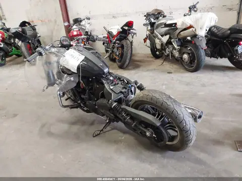 2025 INDIAN MOTORCYCLE CO. Scout Sixty Classic VIN 56KSCB615S3025502 фото 3